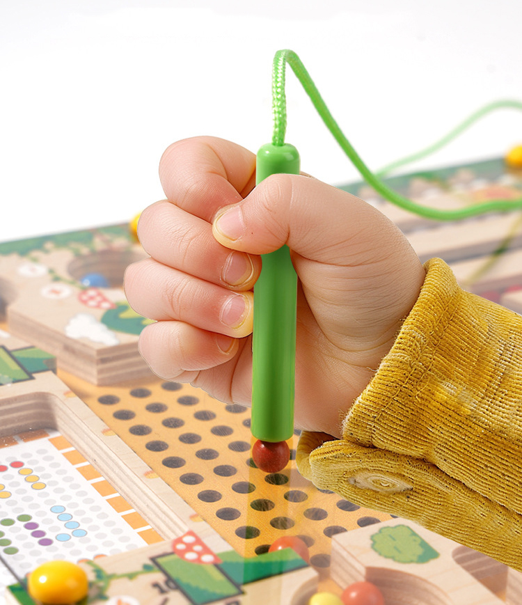 เกมเรียงลําดับแม่เหล็ก Montess - Board Game Qwirkle บทวิจารณ์และราคา